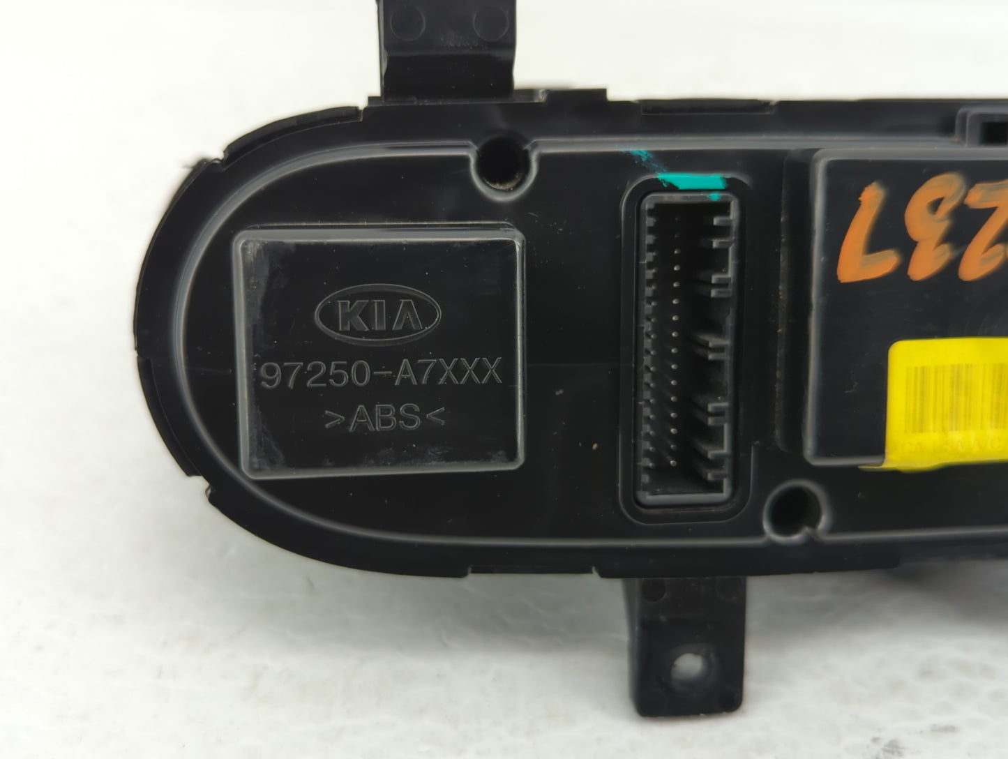 2014-2016 Kia Forte Climate Control Module Temperature AC/Heater Replacement P/N:97250-A7052 97250-A7XXX Fits Fits 2014 2015