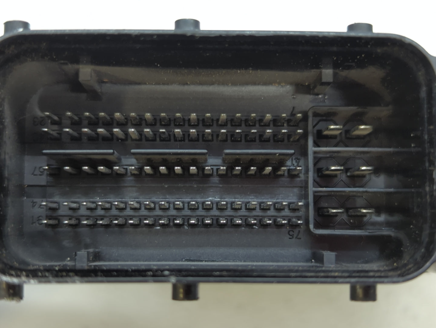 2016 Kia Forte PCM Engine Control Computer ECU ECM PCU OEM P/N:39102-2EXB2 39103-2EXB2 Fits OEM Used Auto Parts - Oemusedaut