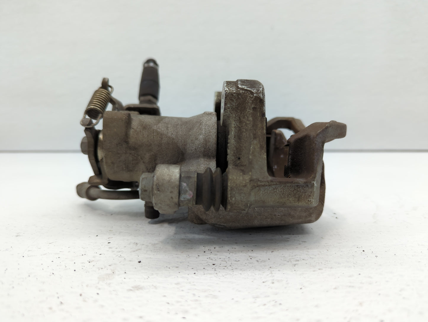 2014-2016 Kia Forte Throttle Body Fits Fits 2013 2014 2015 2016 OEM Used Auto Parts - Oemusedautoparts1.com