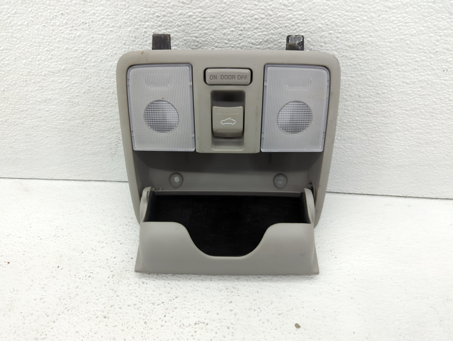 2014-2018 Kia Forte Overhead Roof Console Grey - Oemusedautoparts1.com