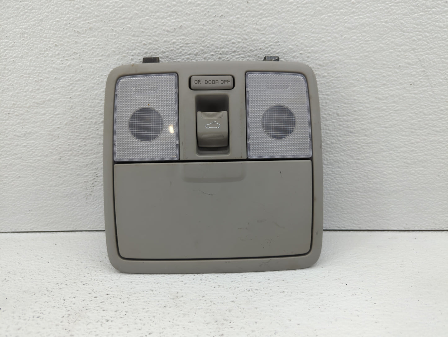 2014-2018 Kia Forte Overhead Roof Console Grey - Oemusedautoparts1.com
