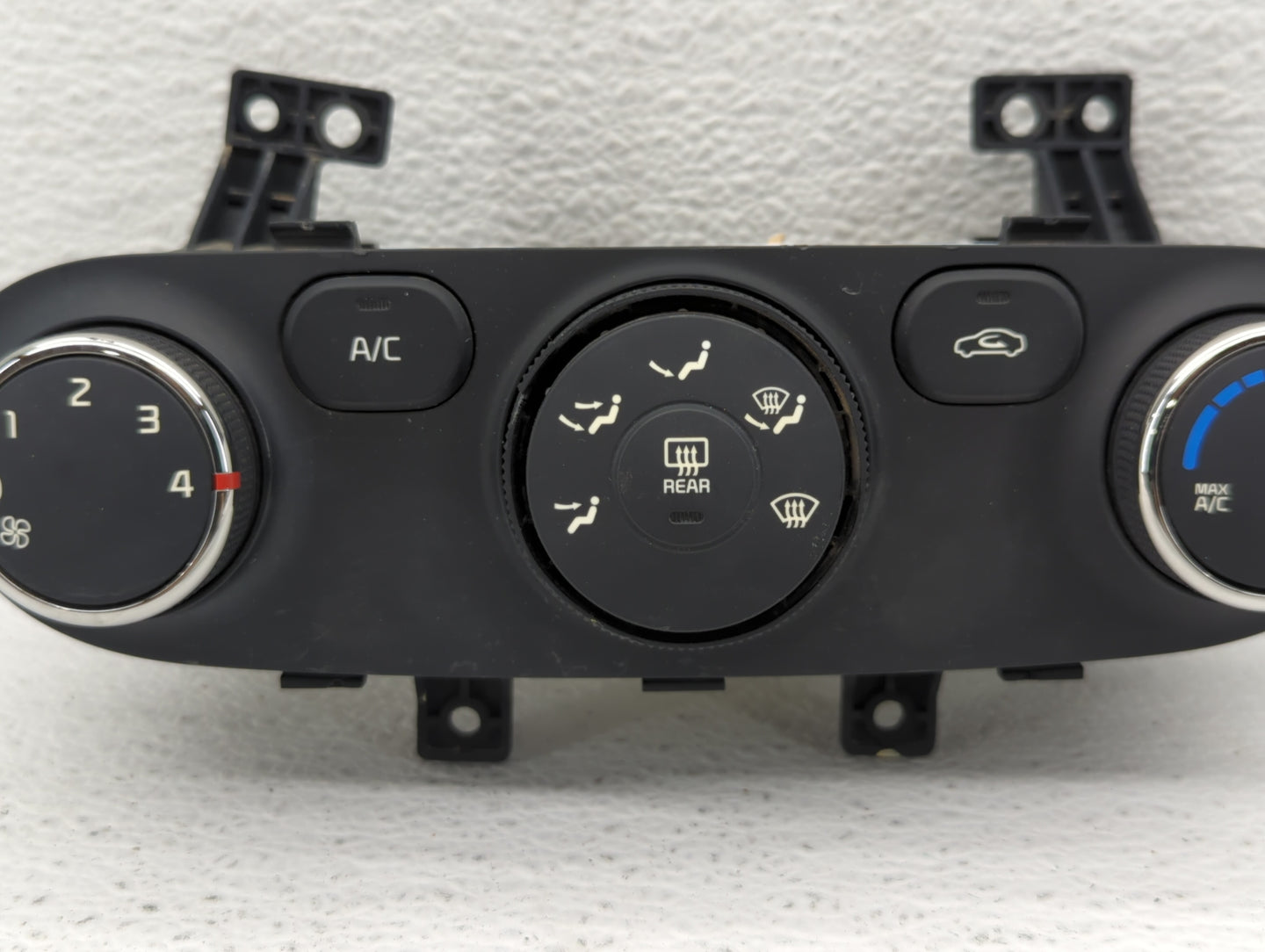 2014-2016 Kia Forte Climate Control Module Temperature AC/Heater Replacement P/N:97250-A7050 97250-A7052 Fits Fits 2014 2015