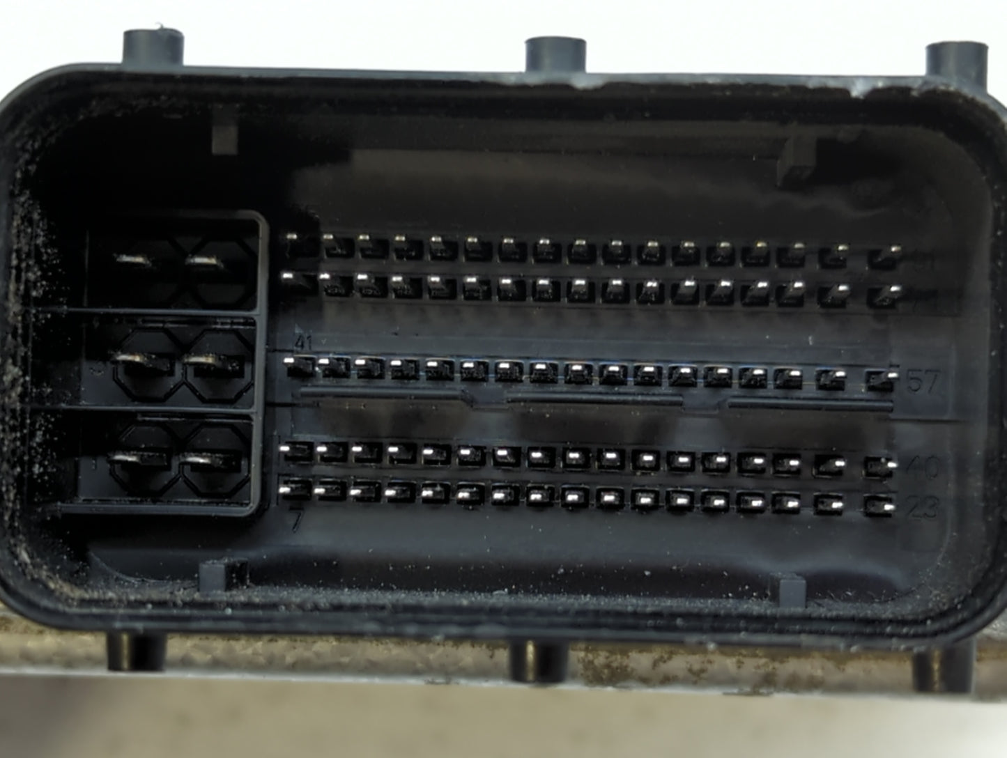 2016 Kia Forte PCM Engine Control Computer ECU ECM PCU OEM P/N:39103-2EXB2 39102-2EXB2 Fits OEM Used Auto Parts - Oemusedaut