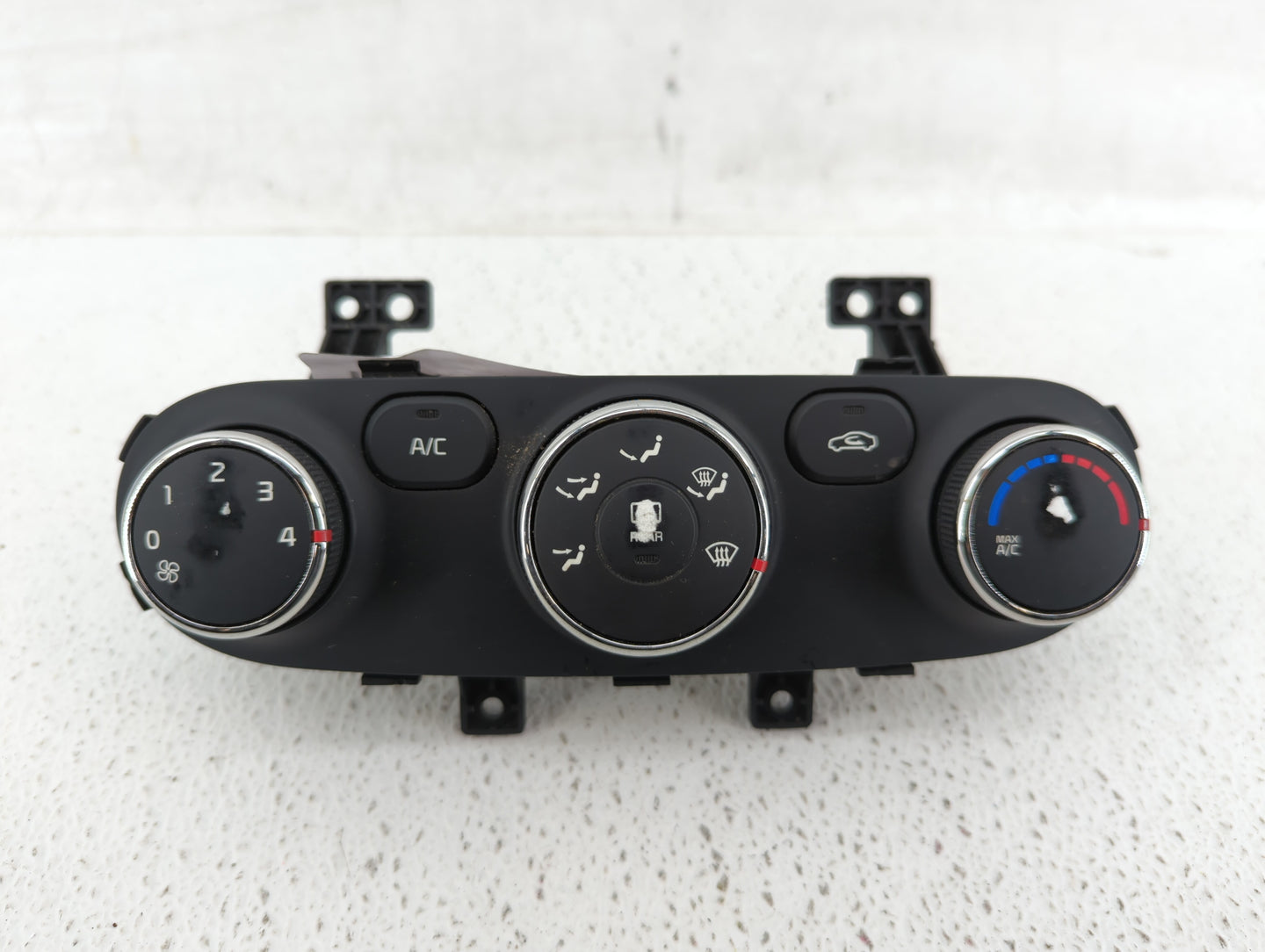 2014-2016 Kia Forte Climate Control Module Temperature AC/Heater Replacement P/N:97250-A7061WK 97250-A7050 Fits OEM Used Aut