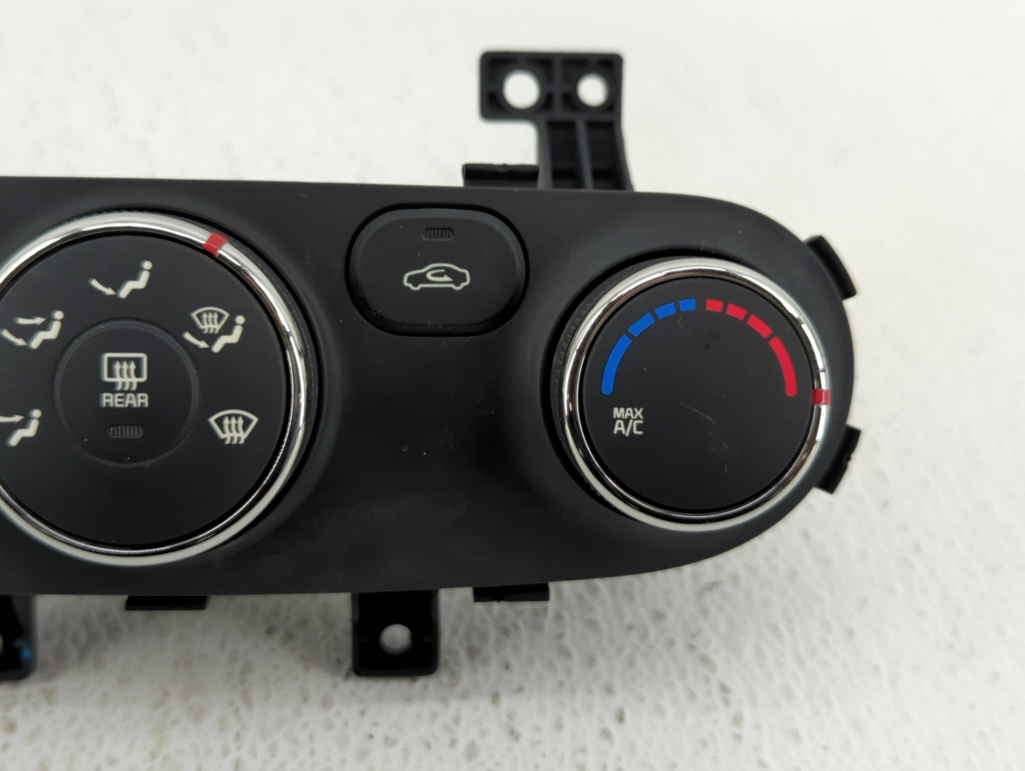 2014-2016 Kia Forte Climate Control Module Temperature AC/Heater Replacement P/N:97250-A7060WK 97250 A7061WK Fits OEM Used A