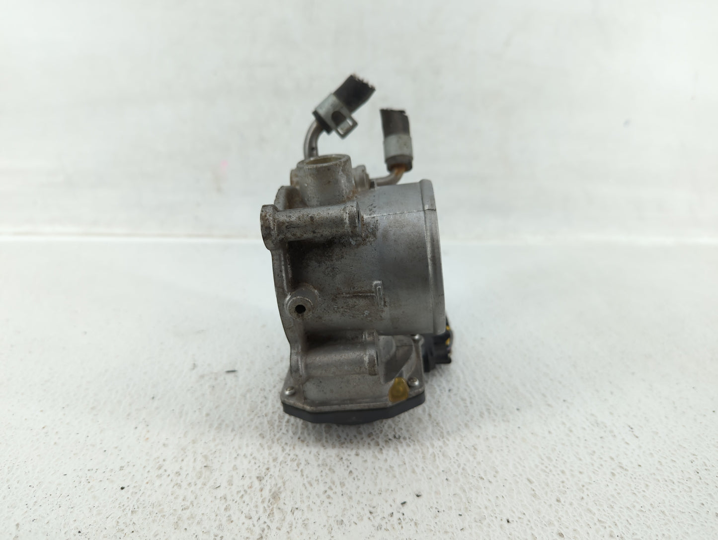 2014-2018 Kia Forte Throttle Body P/N:35100-2E000 Fits Fits 2011 2012 2013 2014 2015 2016 2017 2018 2019 2020 2021 OEM Used 
