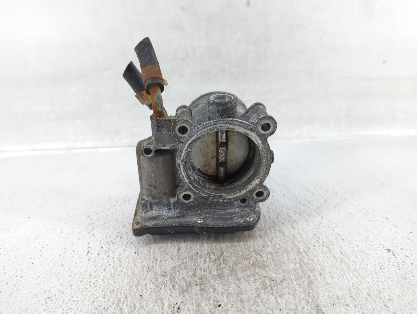 2014-2016 Kia Forte Throttle Body P/N:35100-2E400 Fits Fits 2012 2013 2014 2015 2016 2018 2019 2020 2021 OEM Used Auto Parts
