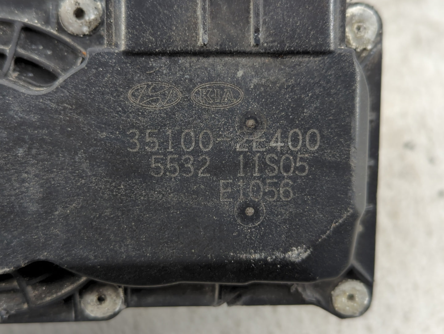 2014-2016 Kia Forte Throttle Body P/N:35100-2E400 Fits Fits 2012 2013 2014 2015 2016 2018 2019 2020 2021 OEM Used Auto Parts