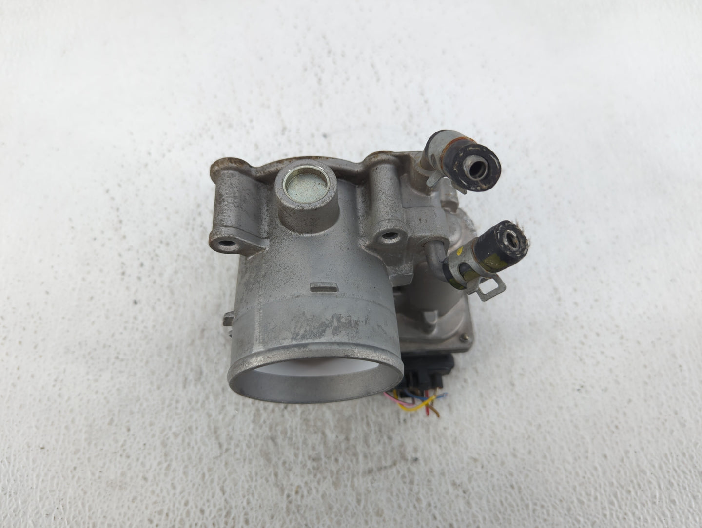 2014-2016 Kia Forte Throttle Body P/N:35100-2E400 Fits Fits 2012 2013 2014 2015 2016 2018 2019 2020 2021 OEM Used Auto Parts