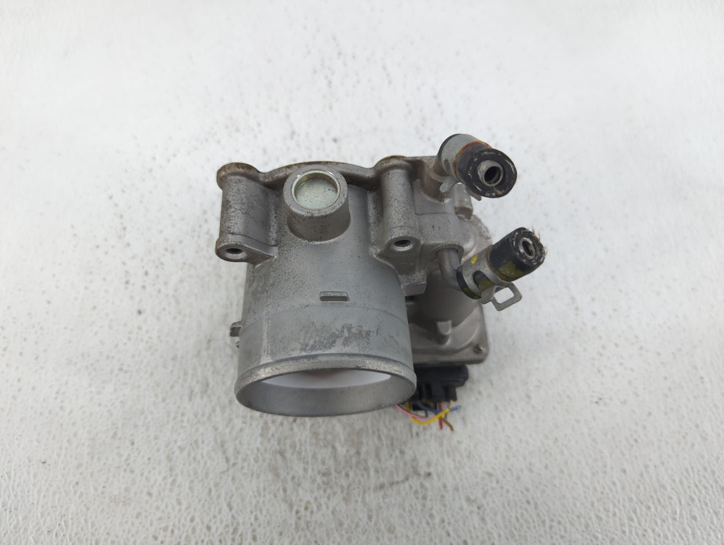 2014-2016 Kia Forte Throttle Body P/N:35100-2E400 Fits Fits 2012 2013 2014 2015 2016 2018 2019 2020 2021 OEM Used Auto Parts