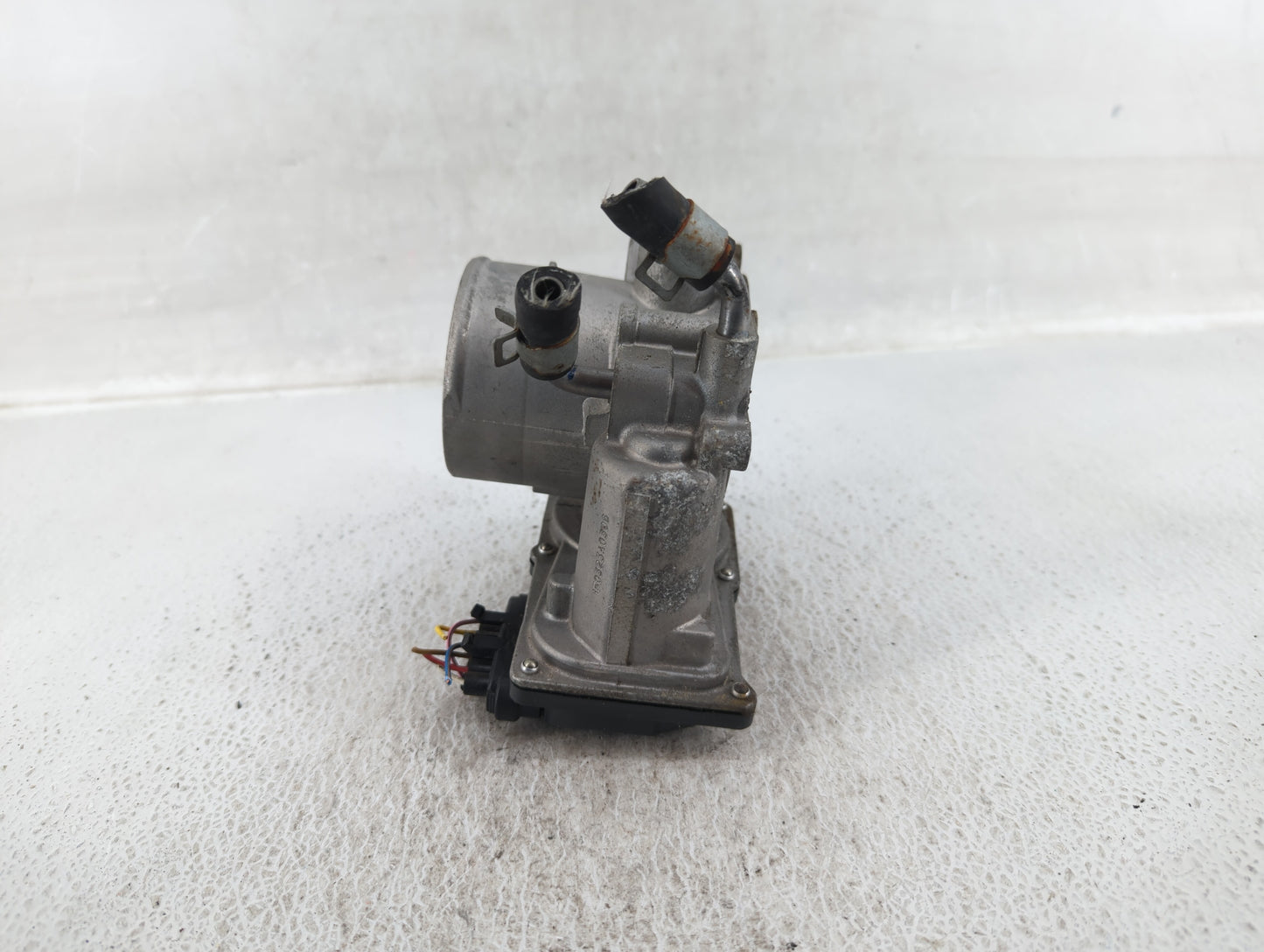 2014-2016 Kia Forte Throttle Body P/N:35100-2E400 Fits Fits 2012 2013 2014 2015 2016 2018 2019 2020 2021 OEM Used Auto Parts