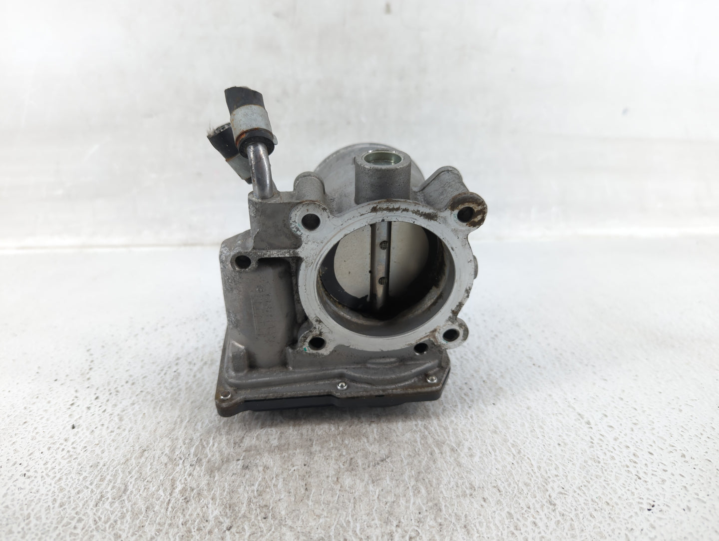 2014-2016 Kia Forte Throttle Body P/N:35100-2E400 Fits Fits 2012 2013 2014 2015 2016 2018 2019 2020 2021 OEM Used Auto Parts