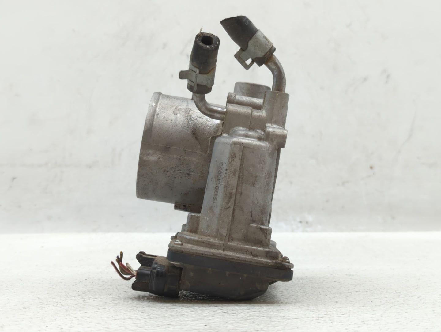 2014-2016 Kia Forte Throttle Body P/N:5532 12S14 35100-2E400 Fits Fits 2012 2013 2014 2015 2016 2018 2019 2020 2021 OEM Used