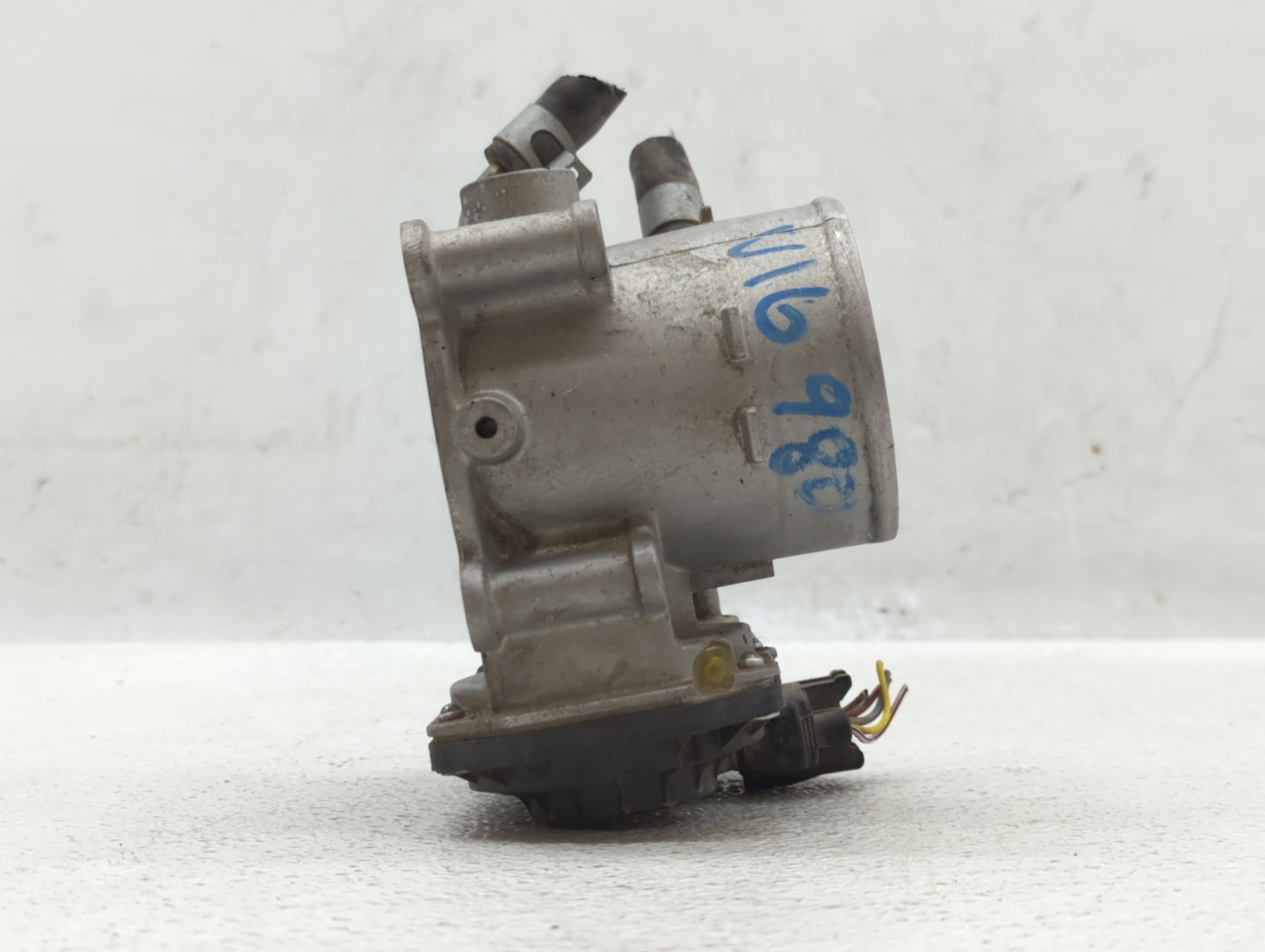 2014-2016 Kia Forte Throttle Body P/N:5532 12S14 35100-2E400 Fits Fits 2012 2013 2014 2015 2016 2018 2019 2020 2021 OEM Used