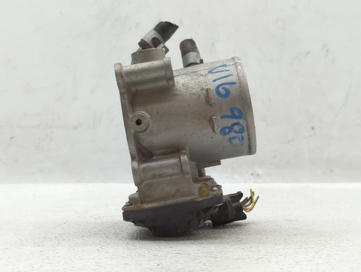 2014-2016 Kia Forte Throttle Body P/N:5532 12S14 35100-2E400 Fits Fits 2012 2013 2014 2015 2016 2018 2019 2020 2021 OEM Used