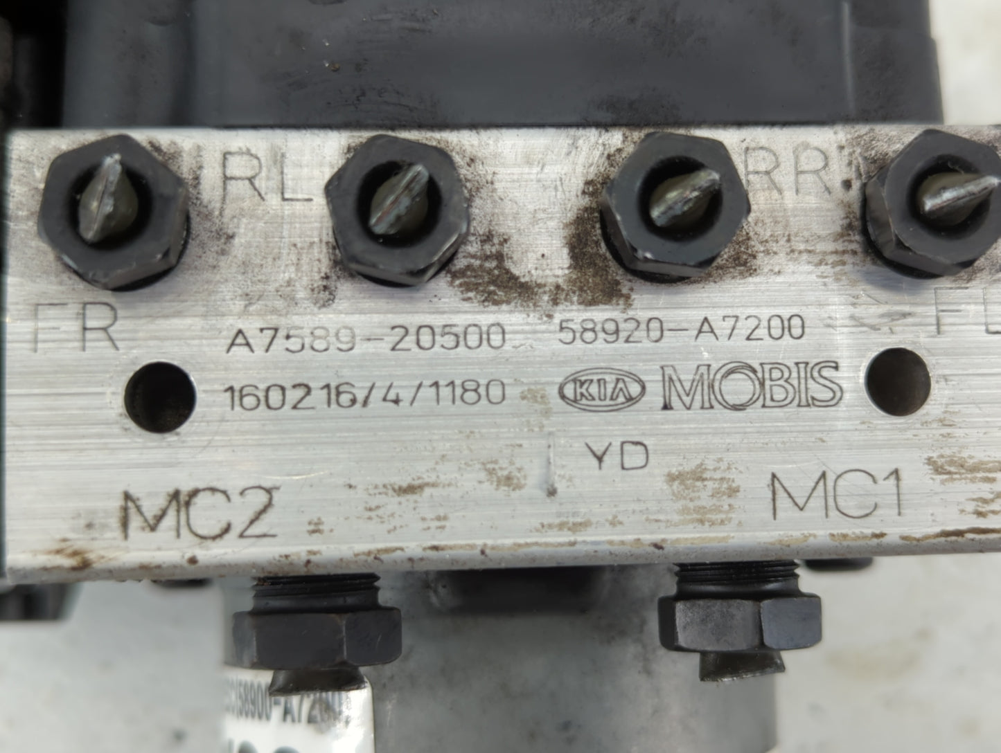 2014-2016 Kia Forte ABS Pump Control Module Replacement P/N:58920-A7200 A7589-20500, 61589-45200 Fits Fits 2014 2015 2016 OE