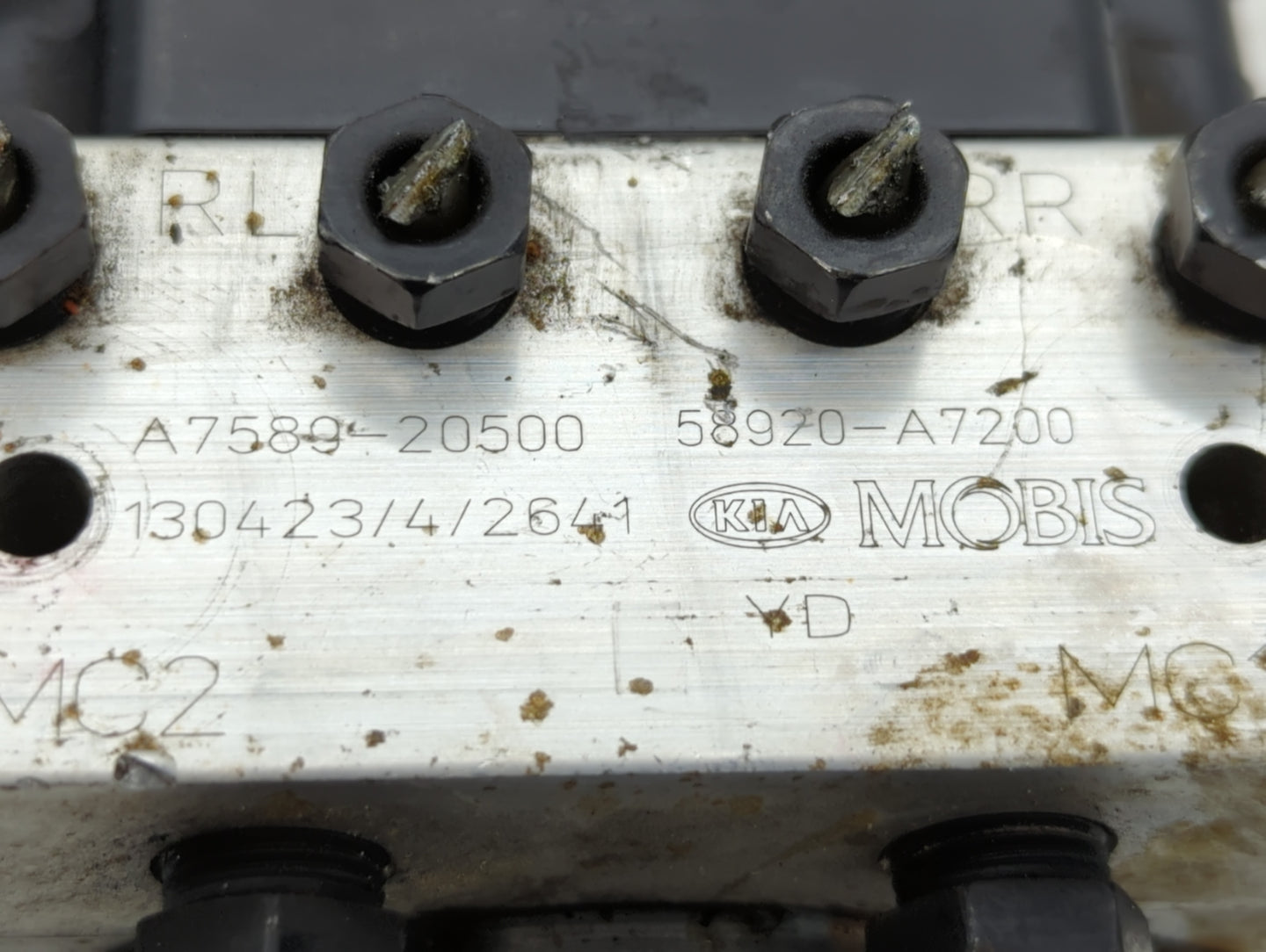 2014-2016 Kia Forte ABS Pump Control Module Replacement P/N:58920-A7200 A7589-20500 Fits Fits 2014 2015 2016 OEM Used Auto P