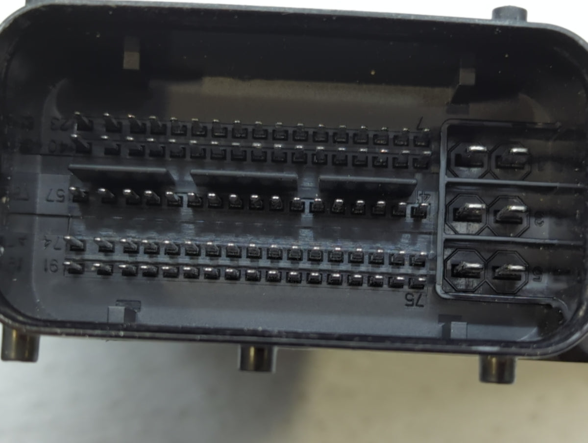 2016 Kia Forte PCM Engine Control Computer ECU ECM PCU OEM P/N:39103-2EXB2 39102-2EXB2 OEM Used Auto Parts - Oemusedautopart