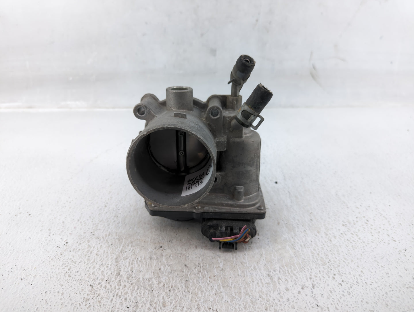 2014-2016 Kia Forte Throttle Body P/N:5532 12S14 35100-2E400 Fits Fits 2012 2013 2014 2015 2016 2018 2019 2020 2021 OEM Used