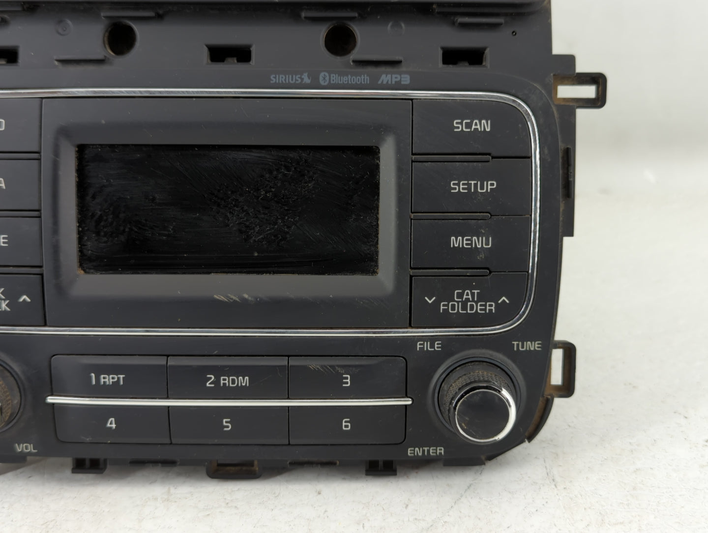 2014-2016 Kia Forte Am Fm Cd Player Radio Receiver 554564 - Oemusedautoparts1.com
