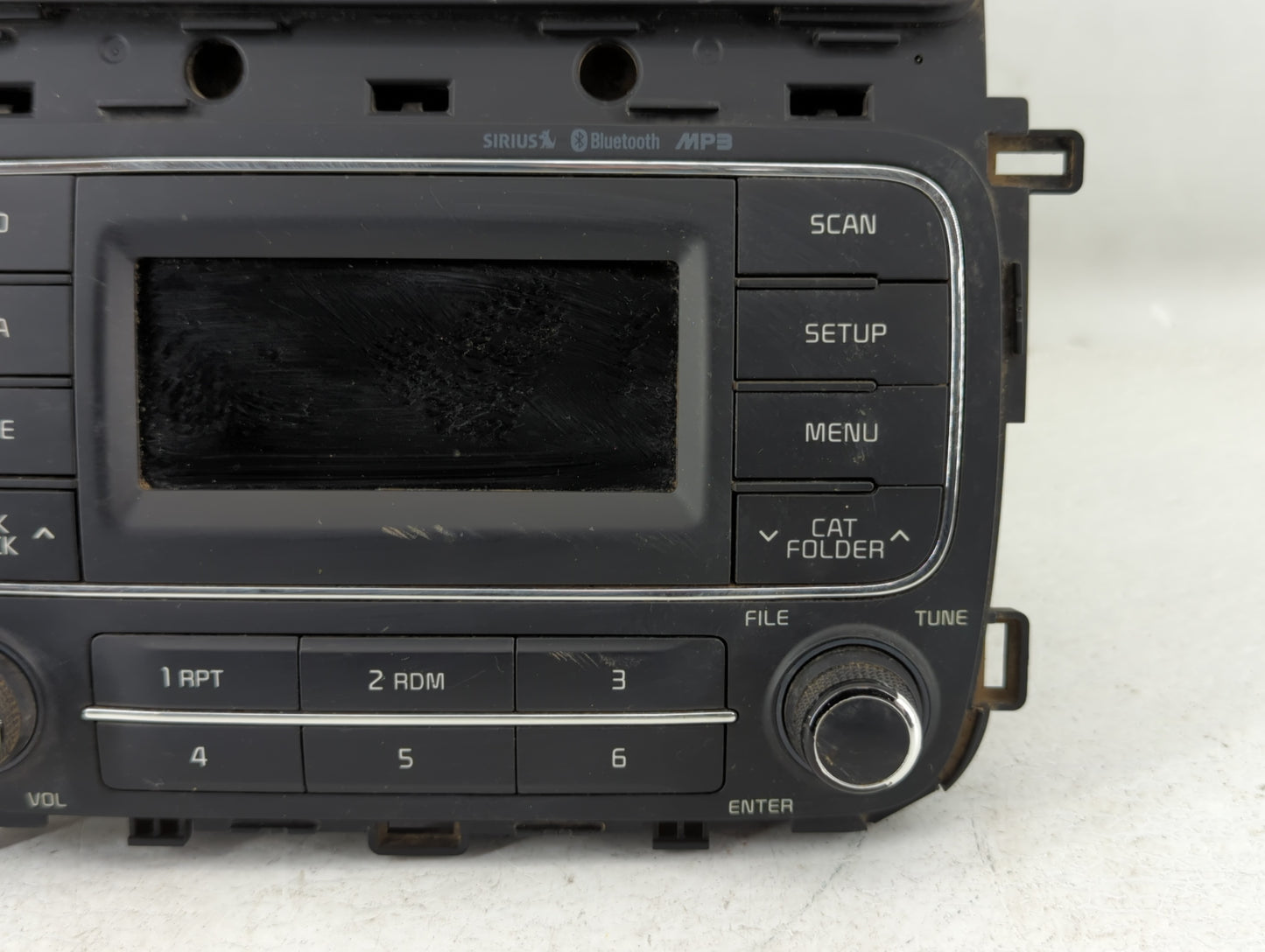 2014-2016 Kia Forte Am Fm Cd Player Radio Receiver 554564 - Oemusedautoparts1.com