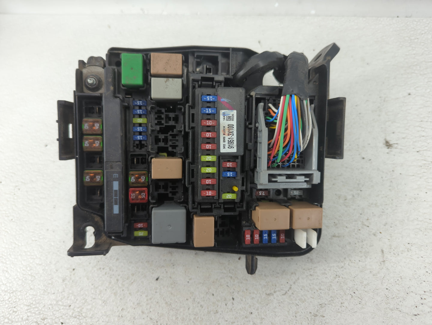 2014-2016 Kia Forte Fusebox Fuse Box Panel Relay Module P/N:91209-A7192 Fits Fits 2014 2015 2016 OEM Used Auto Parts - Oemus