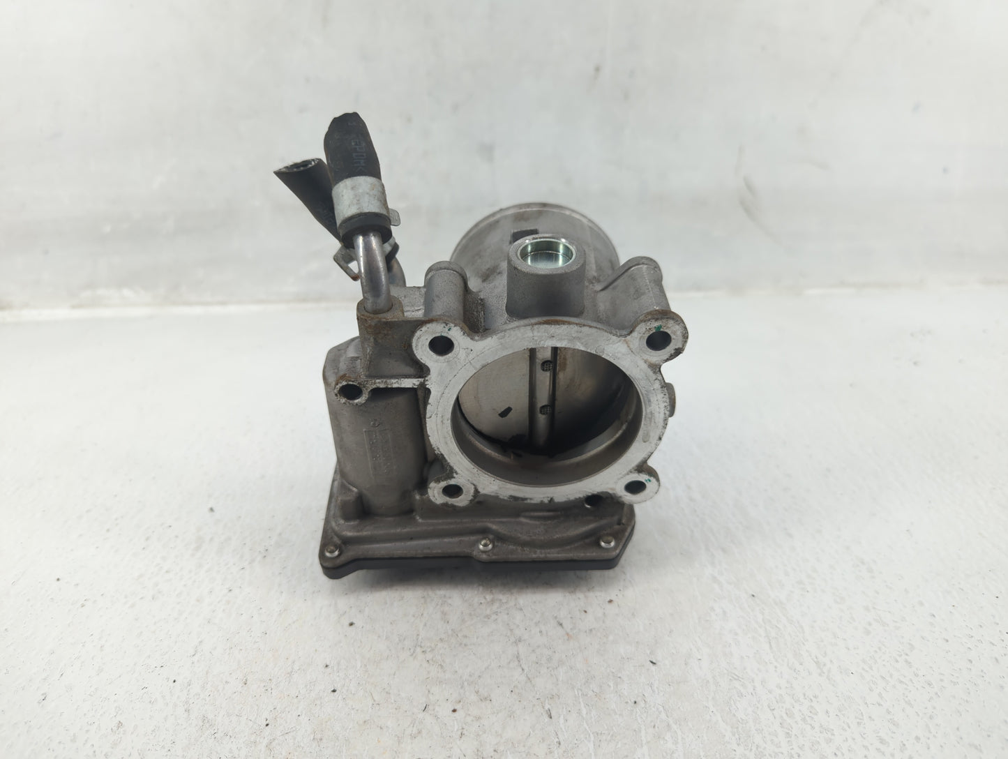 2014-2016 Kia Forte Throttle Body P/N:35100-2E400 Fits Fits 2012 2013 2014 2015 2016 2018 2019 2020 2021 OEM Used Auto Parts