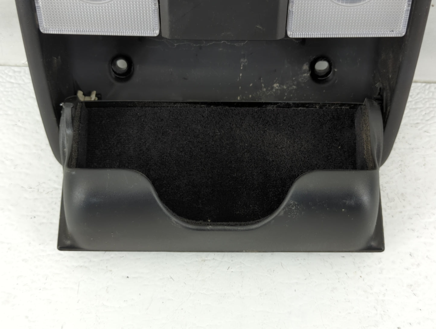 2014-2018 Kia Forte Overhead Roof Console 573877 - Oemusedautoparts1.com