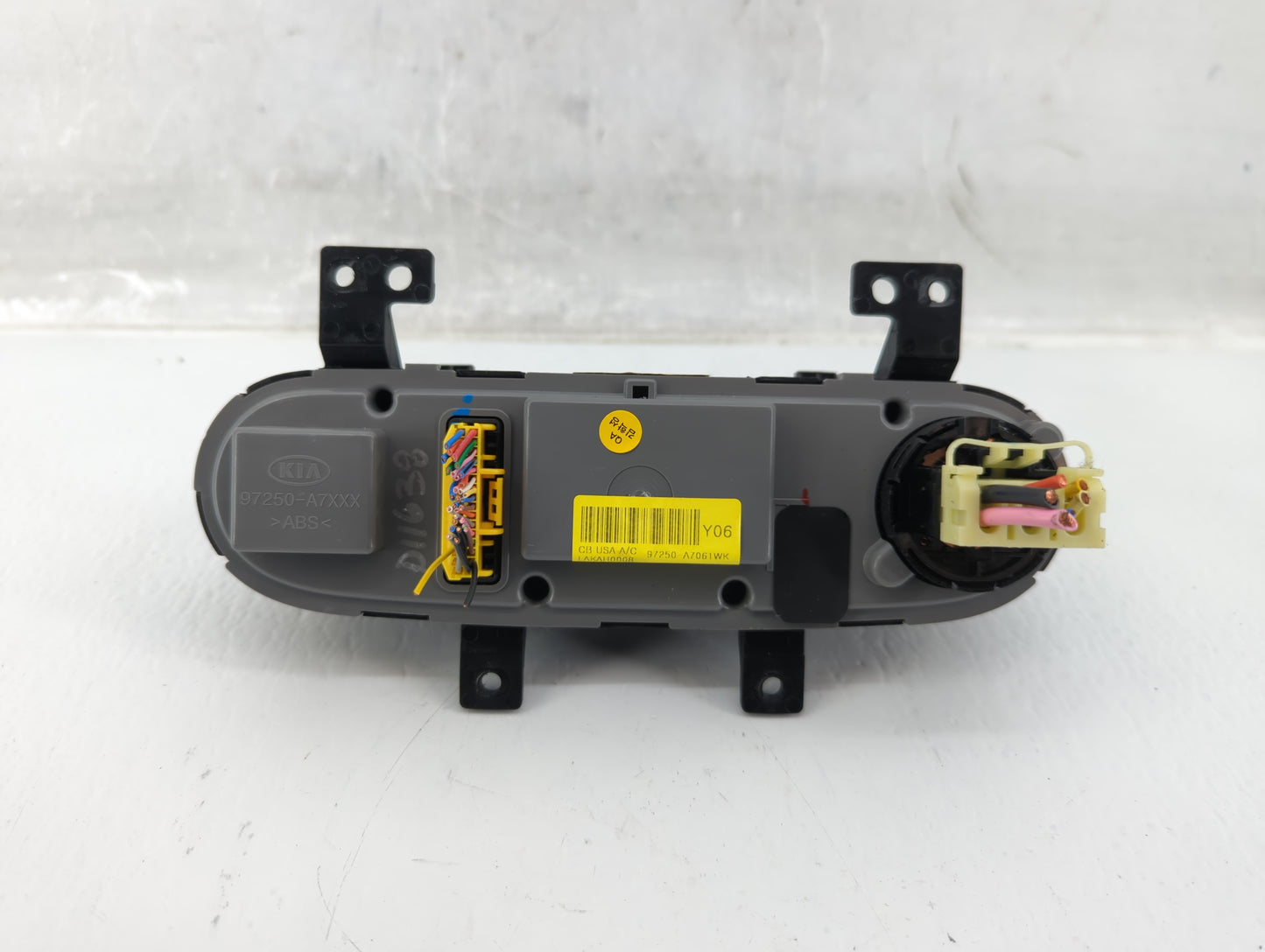 2014-2016 Kia Forte Climate Control Module Temperature AC/Heater Replacement P/N:97250-A7061WK Fits Fits 2014 2015 2016 OEM 