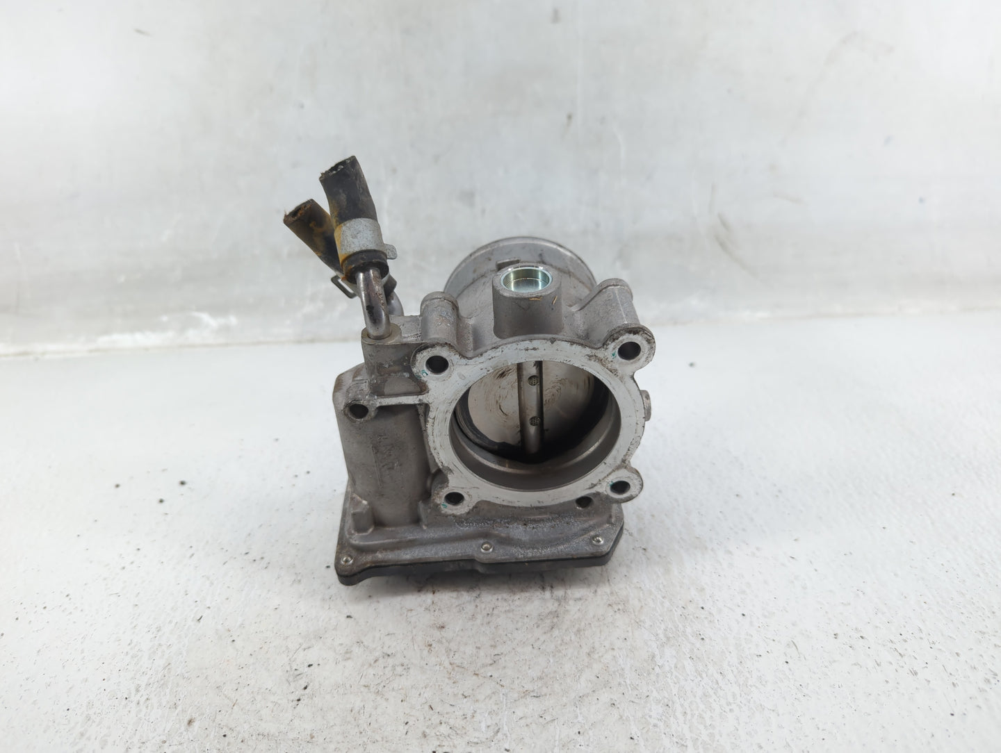 2014-2016 Kia Forte Throttle Body P/N:5100-2E400 Fits Fits 2012 2013 2014 2015 2016 2018 2019 2020 2021 OEM Used Auto Parts 