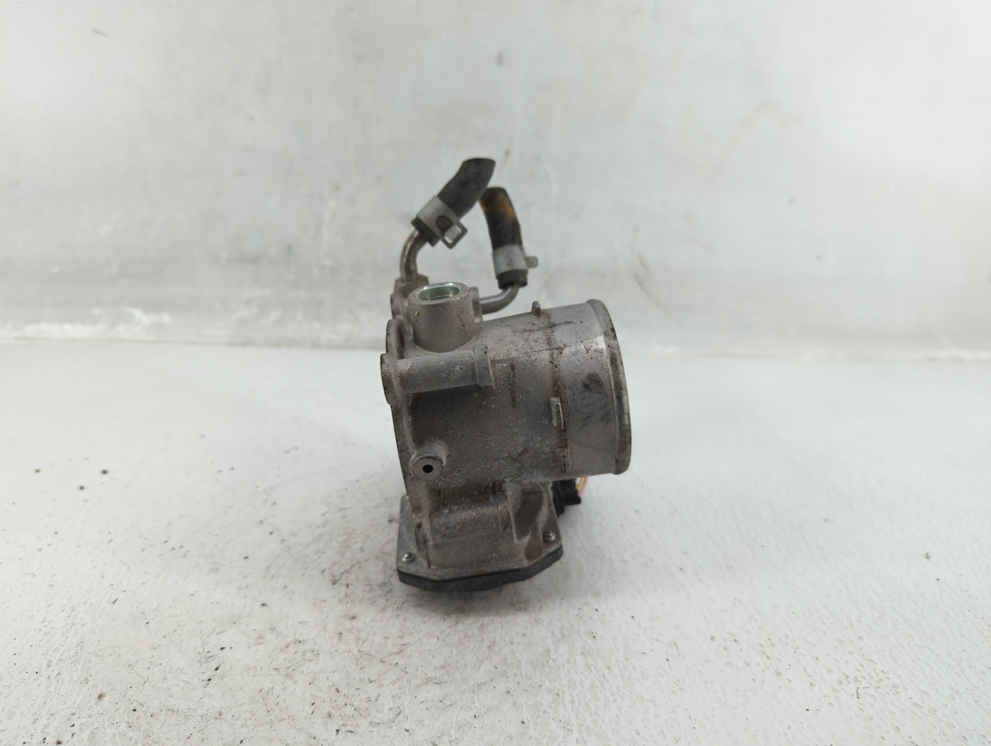 2014-2016 Kia Forte Throttle Body P/N:5100-2E400 Fits Fits 2012 2013 2014 2015 2016 2018 2019 2020 2021 OEM Used Auto Parts 
