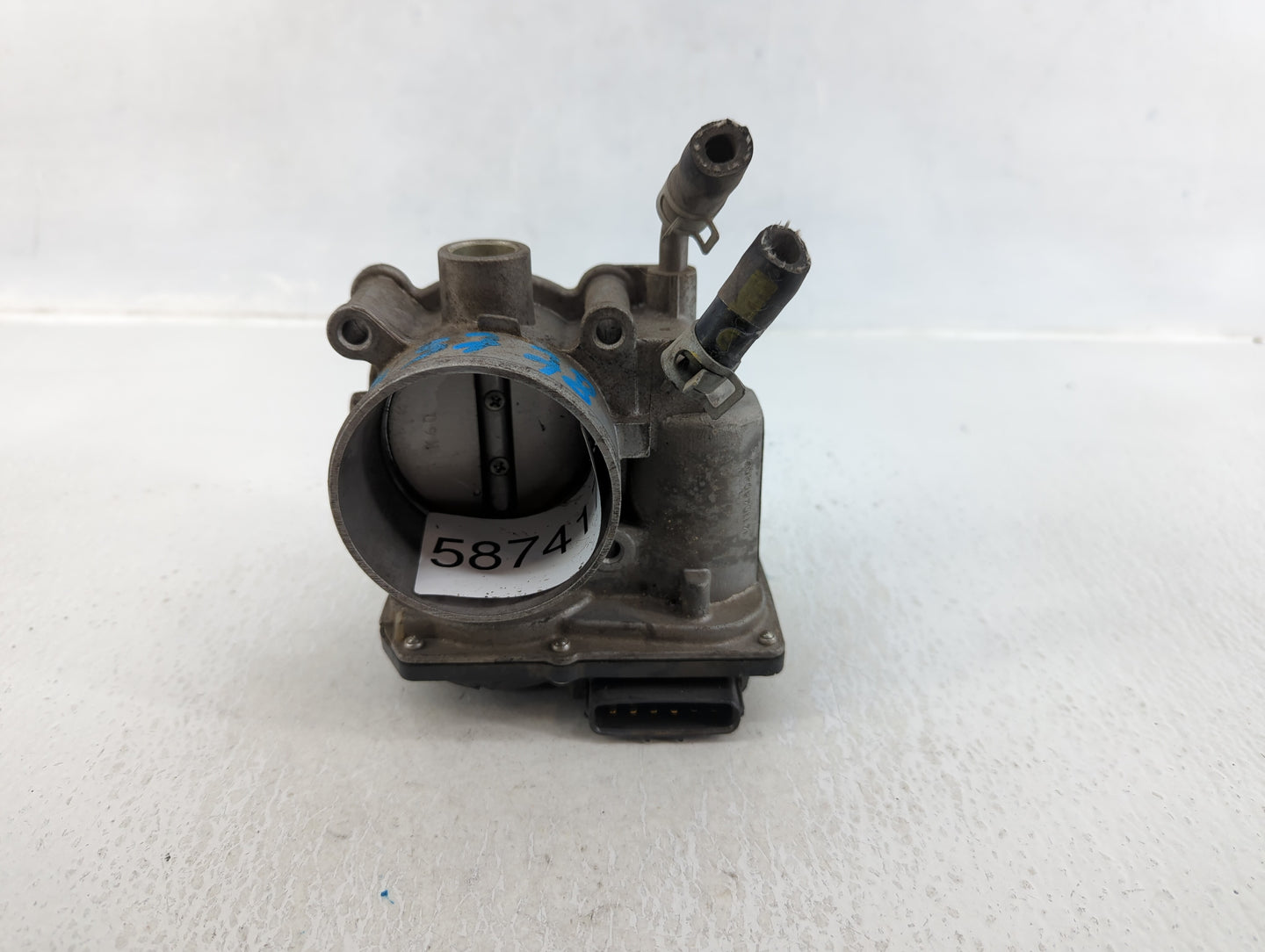 2014-2018 Kia Forte Throttle Body P/N:35100-2E000 Fits Fits 2011 2012 2013 2014 2015 2016 2017 2018 2019 2020 2021 OEM Used 