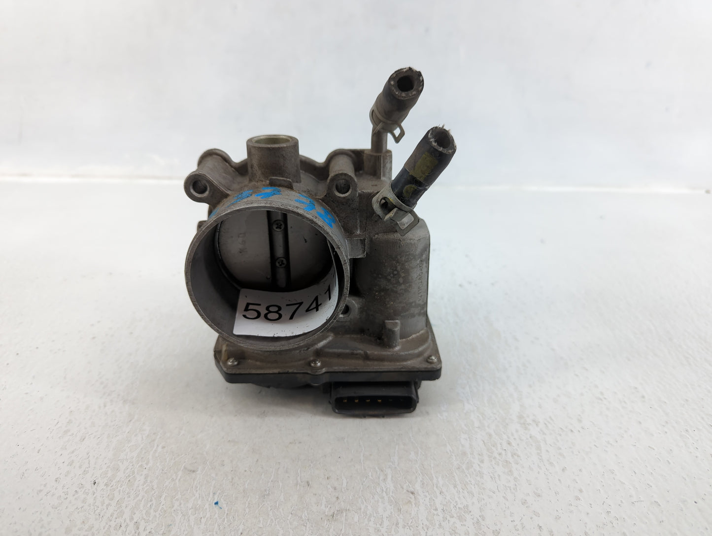 2014-2018 Kia Forte Throttle Body P/N:35100-2E000 Fits Fits 2011 2012 2013 2014 2015 2016 2017 2018 2019 2020 2021 OEM Used 