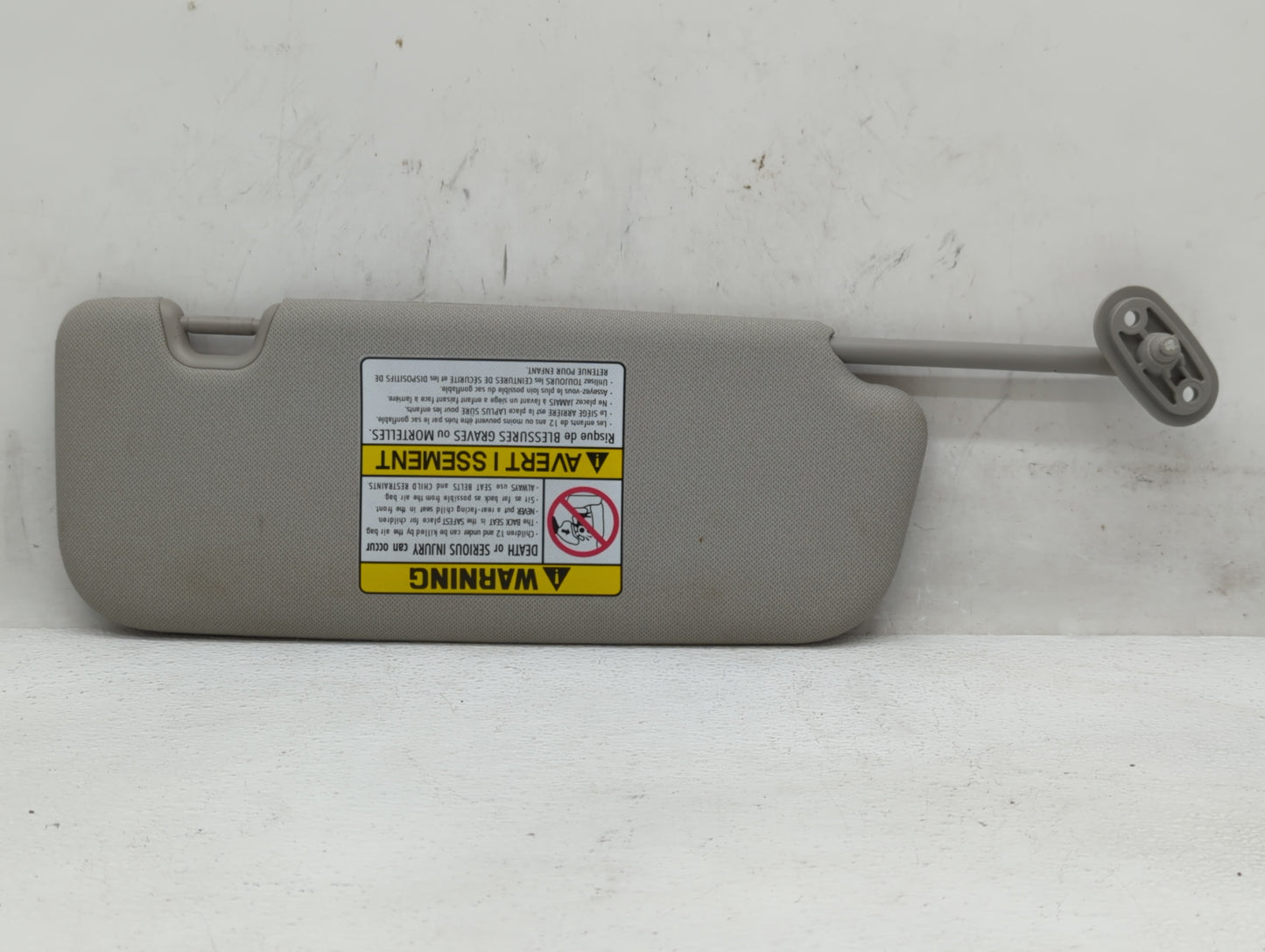 2014-2016 Kia Forte Sun Visor Shade Replacement Driver Left Mirror Fits Fits 2014 2015 2016 OEM Used Auto Parts - Oemusedaut