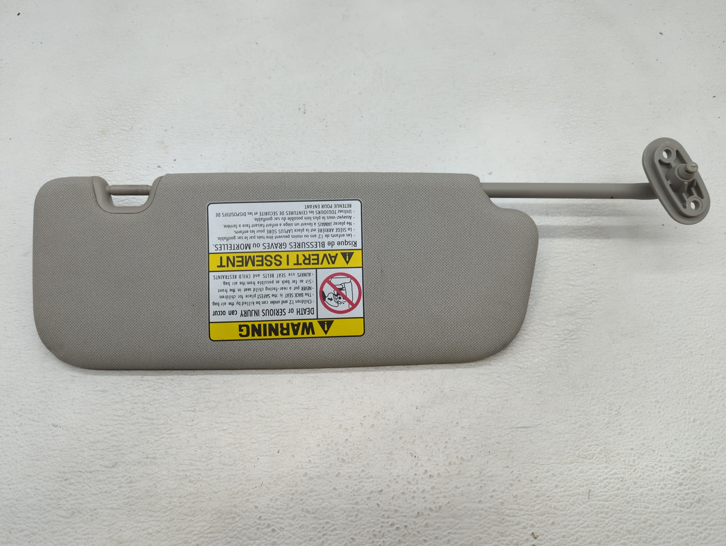 2014-2016 Kia Forte Sun Visor Shade Replacement Driver Left Mirror Fits Fits 2014 2015 2016 OEM Used Auto Parts - Oemusedaut