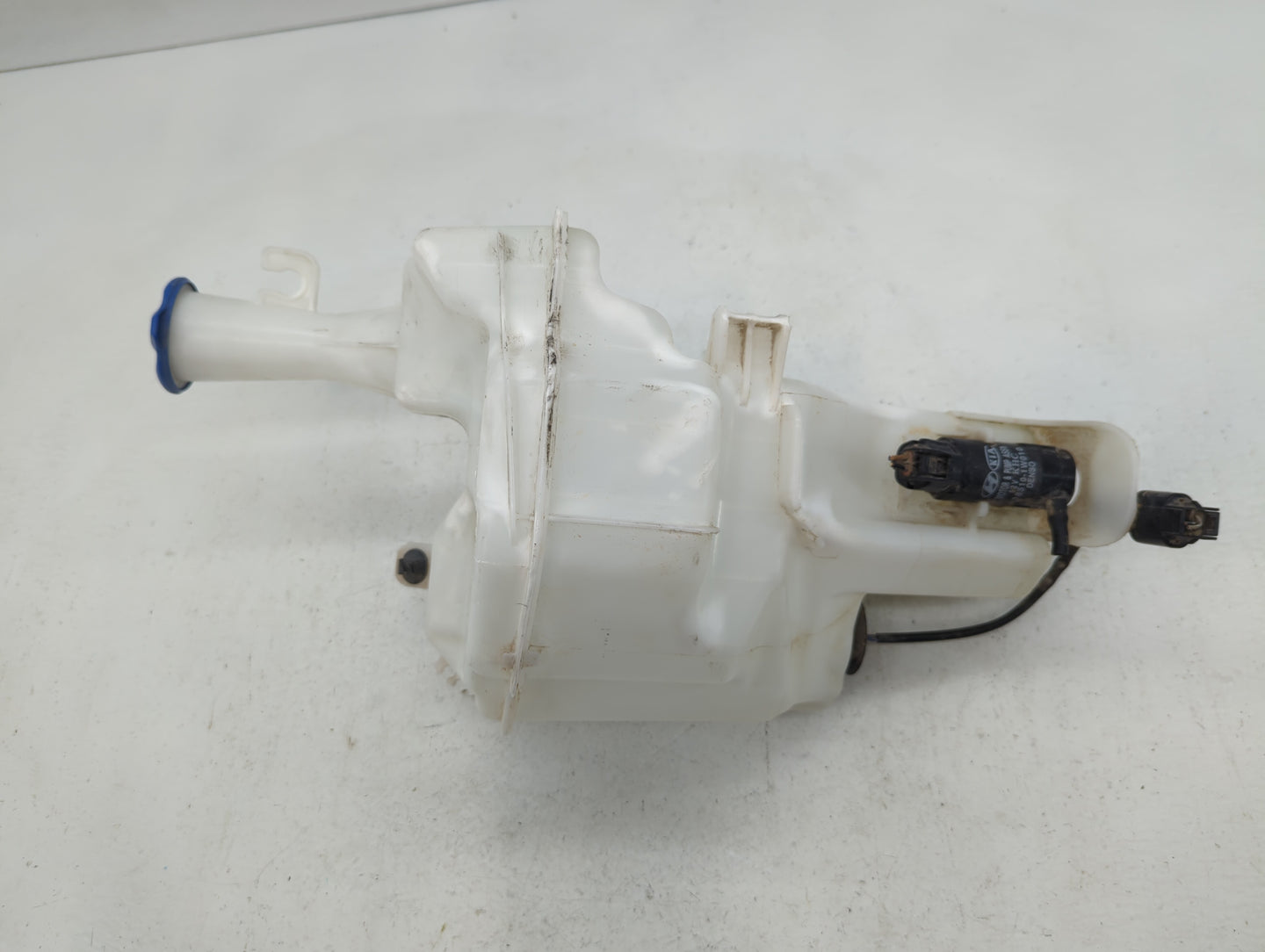 2014-2016 Kia Forte Windshield Washer Fluid Reservoir Bottle Oem - Oemusedautoparts1.com
