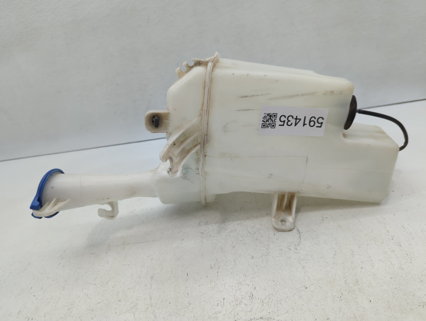 2014-2016 Kia Forte Windshield Washer Fluid Reservoir Bottle Oem - Oemusedautoparts1.com