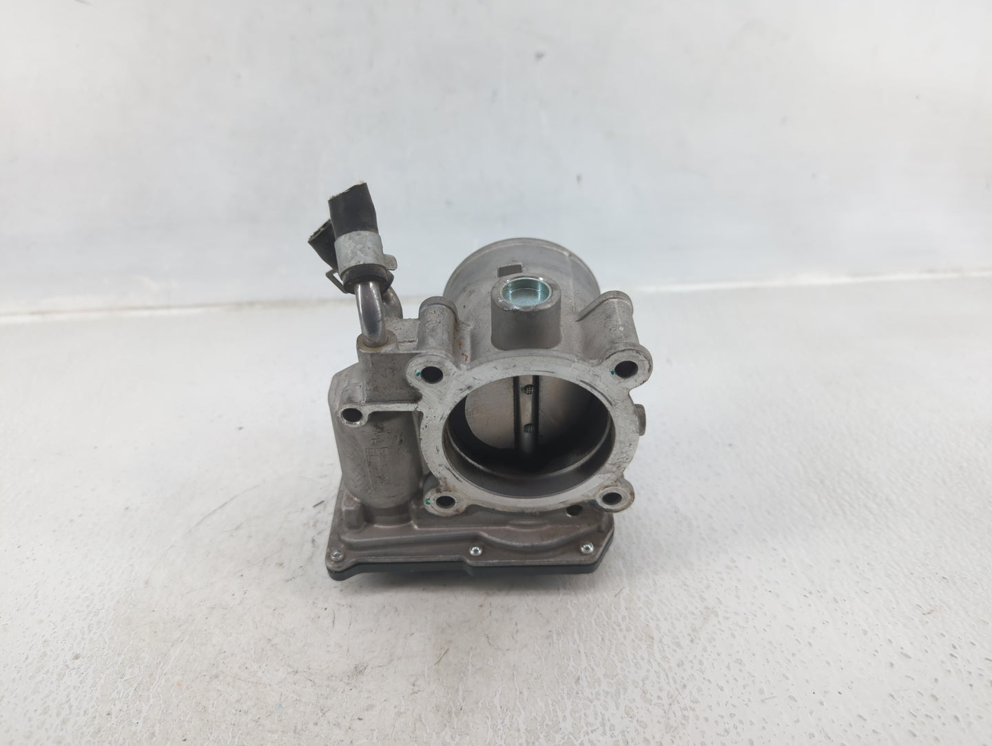 2014-2016 Kia Forte Throttle Body P/N:35100-2E400 Fits Fits 2012 2013 2014 2015 2016 2018 2019 2020 2021 OEM Used Auto Parts