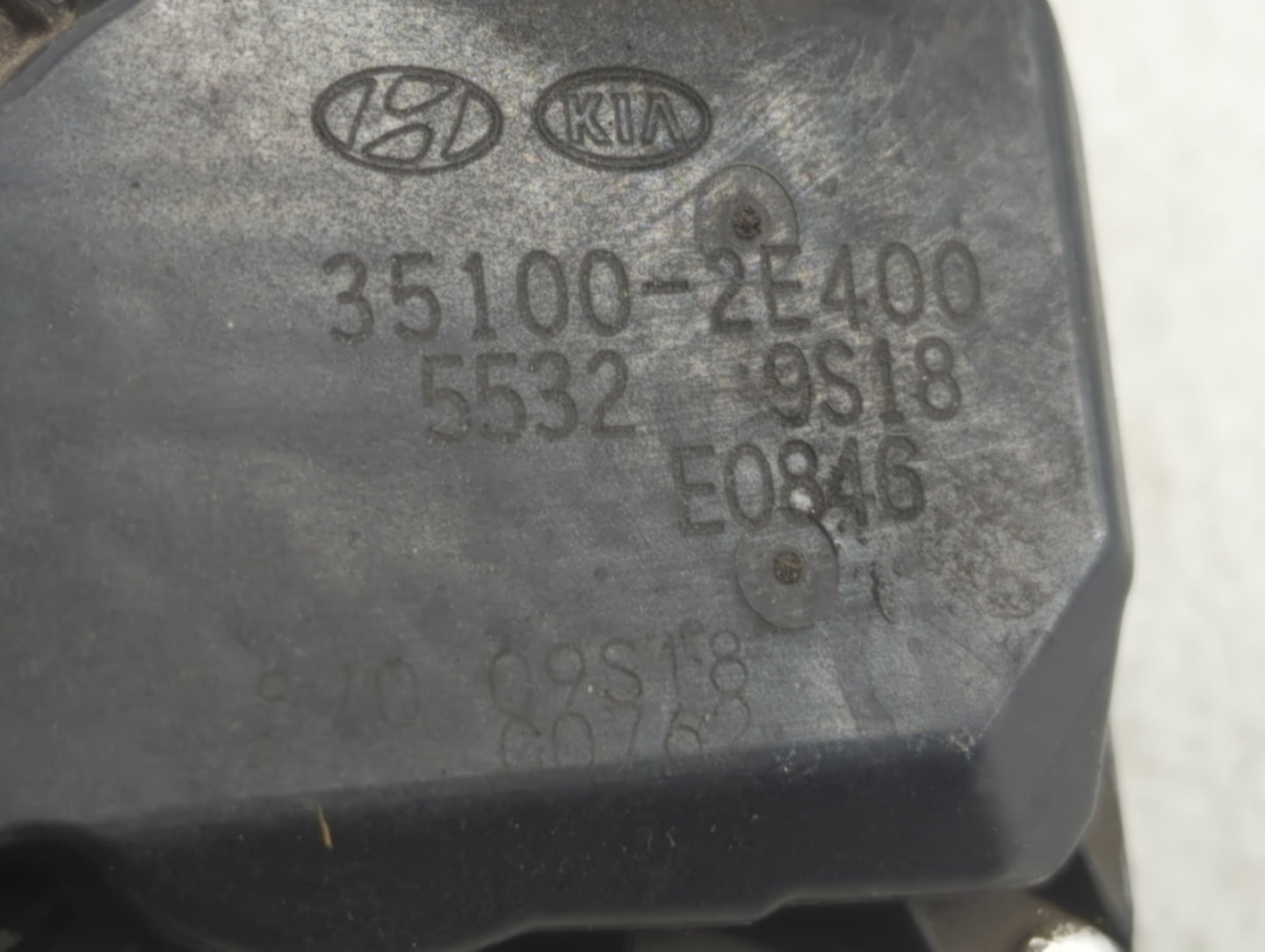 2014-2016 Kia Forte Throttle Body P/N:35100-2E400 Fits Fits 2012 2013 2014 2015 2016 2018 2019 2020 2021 OEM Used Auto Parts