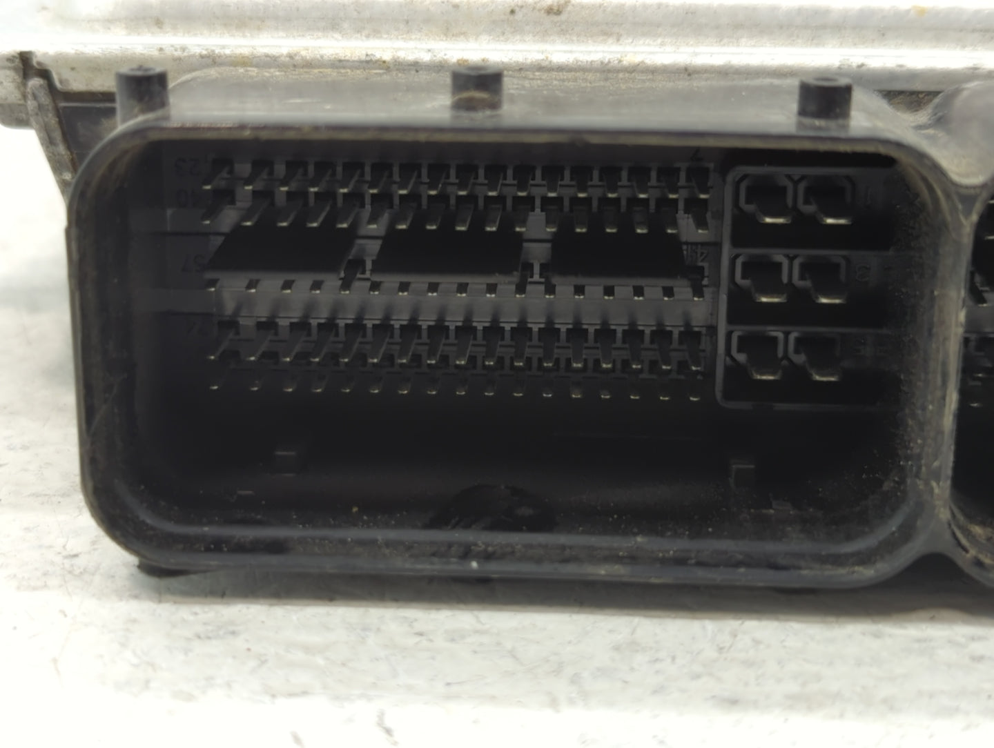 2016 Kia Forte PCM Engine Control Computer ECU ECM PCU OEM P/N:39103-2EXB2 39102-2EXB2 Fits OEM Used Auto Parts - Oemusedaut