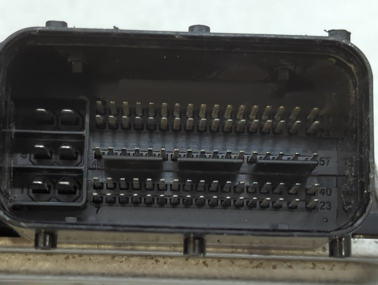 2016 Kia Forte PCM Engine Control Computer ECU ECM PCU OEM P/N:39102-2EXB2 Fits OEM Used Auto Parts - Oemusedautoparts1.com