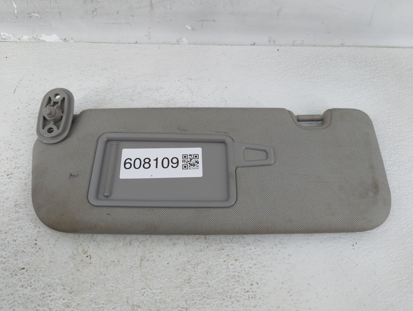 2014-2016 Kia Forte Sun Visor Shade Replacement Passenger Right Mirror Fits Fits 2014 2015 2016 OEM Used Auto Parts - Oemuse
