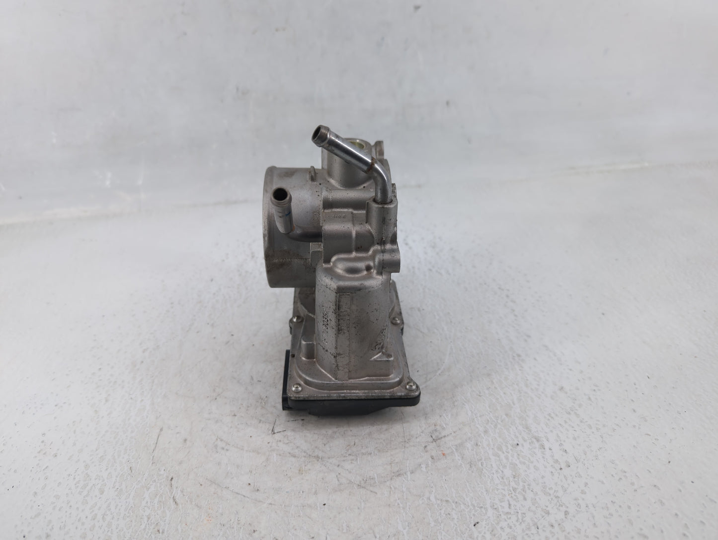 2014-2018 Kia Forte Throttle Body P/N:35100-2E00 Fits Fits 2011 2012 2013 2014 2015 2016 2017 2018 2019 2020 2021 OEM Used A