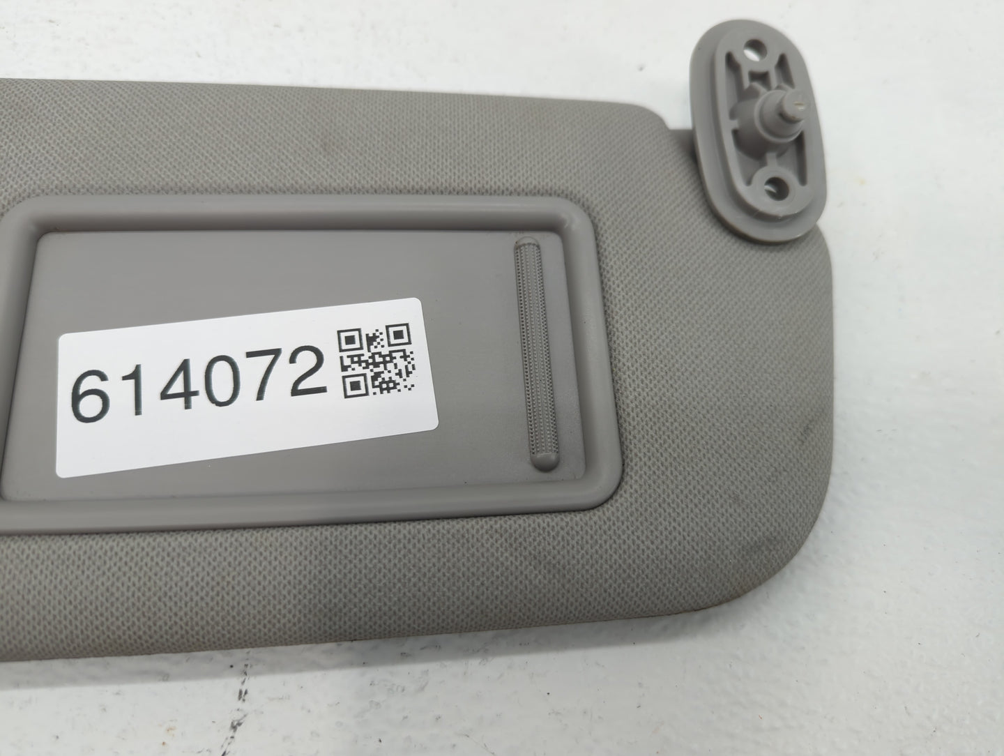 2014-2016 Kia Forte Sun Visor Shade Replacement Passenger Right Mirror Fits Fits 2014 2015 2016 OEM Used Auto Parts - Oemuse