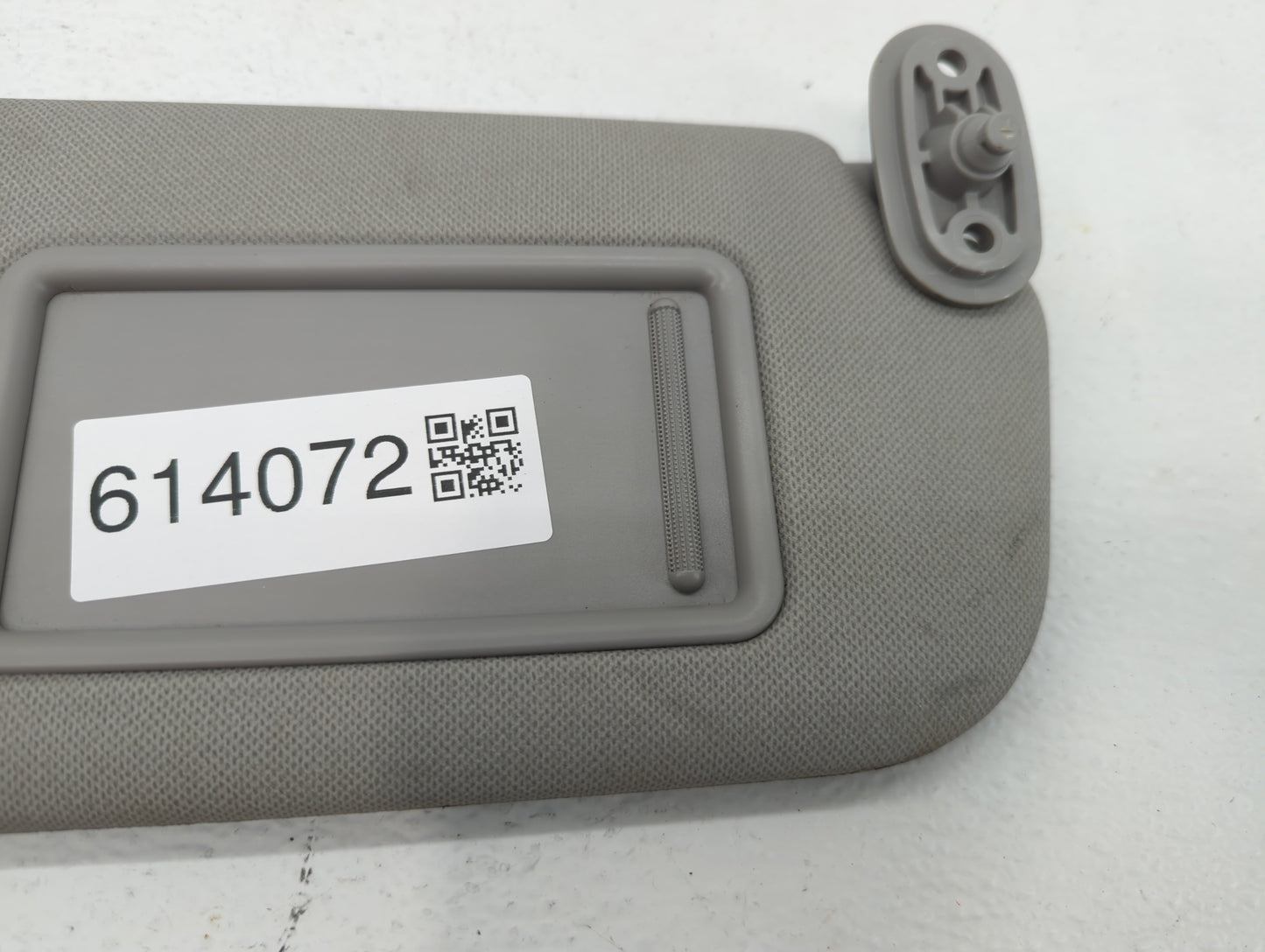 2014-2016 Kia Forte Sun Visor Shade Replacement Passenger Right Mirror Fits Fits 2014 2015 2016 OEM Used Auto Parts - Oemuse