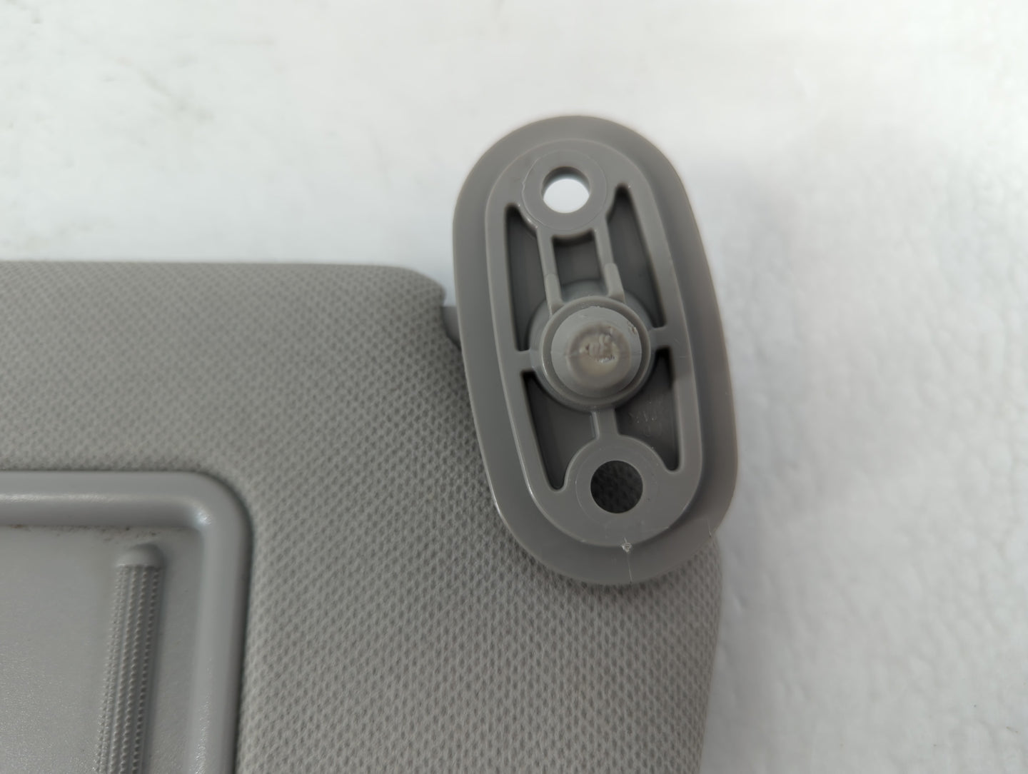 2014-2016 Kia Forte Sun Visor Shade Replacement Passenger Right Mirror Fits Fits 2014 2015 2016 OEM Used Auto Parts - Oemuse