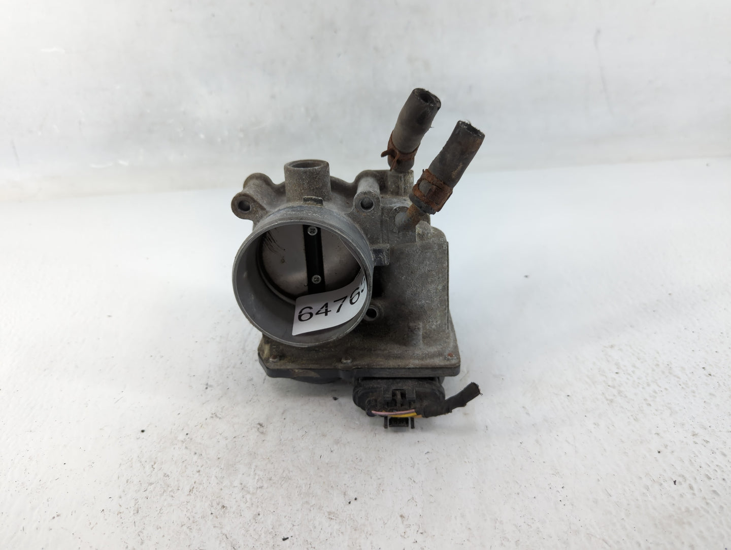 2014-2018 Kia Forte Throttle Body P/N:35100-2E000 Fits Fits 2011 2012 2013 2014 2015 2016 2017 2018 2019 2020 2021 OEM Used 