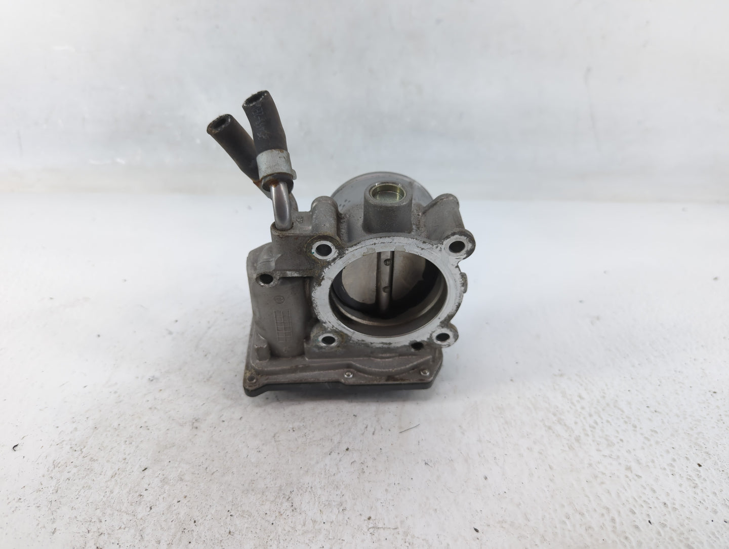 2014-2018 Kia Forte Throttle Body P/N:35100-2E000 Fits Fits 2011 2012 2013 2014 2015 2016 2017 2018 2019 2020 2021 OEM Used 