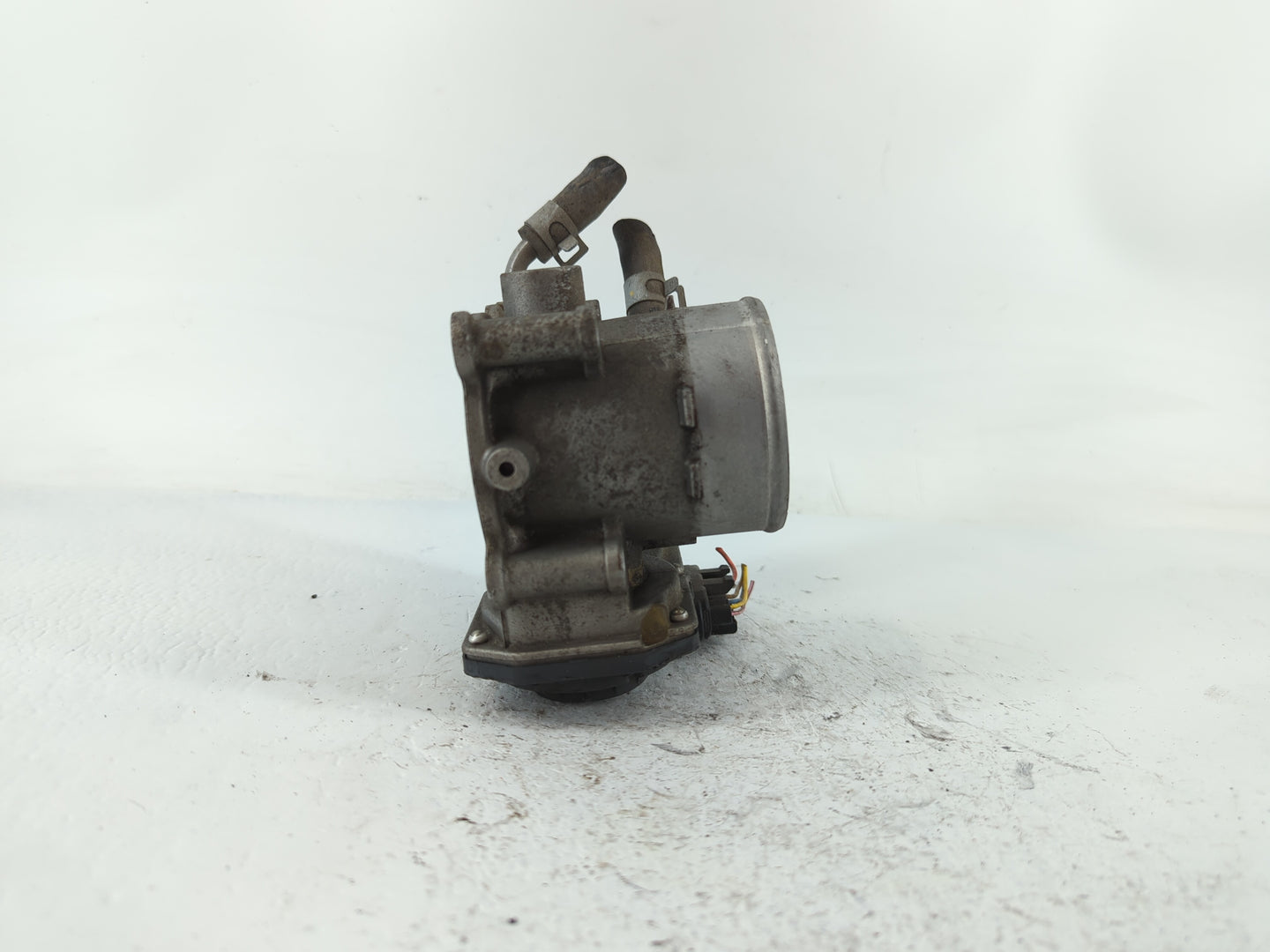 2014-2016 Kia Forte Throttle Body P/N:35100-2E400 Fits Fits 2012 2013 2014 2015 2016 2018 2019 2020 2021 OEM Used Auto Parts