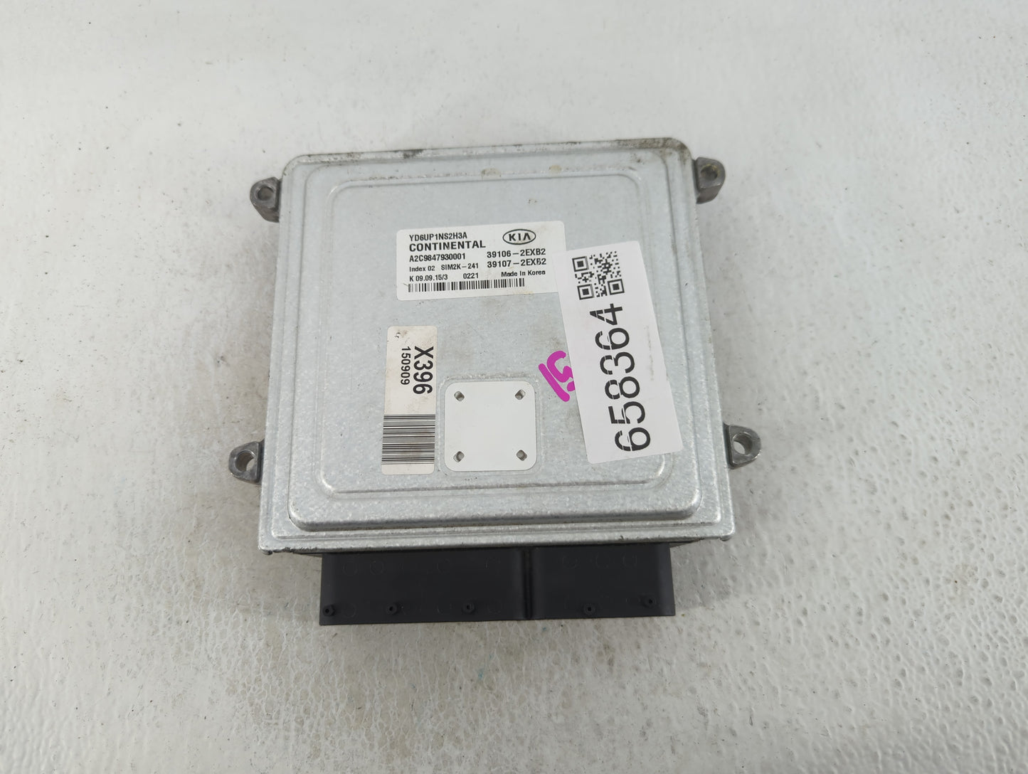 2016 Kia Forte PCM Engine Control Computer ECU ECM PCU OEM P/N:39107-2EXB2 39106-2EXB2 Fits OEM Used Auto Parts - Oemusedaut